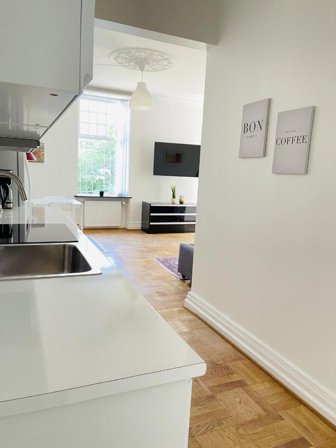 Aday - Aalborg Mansion - Open Bright Apartment With Garden Exterior photo